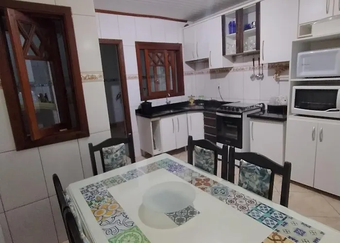 Sobrado 4 Km Do Shopping Iguatemi, Parque Germania E Hosp Conceicao Holiday home Porto Alegre